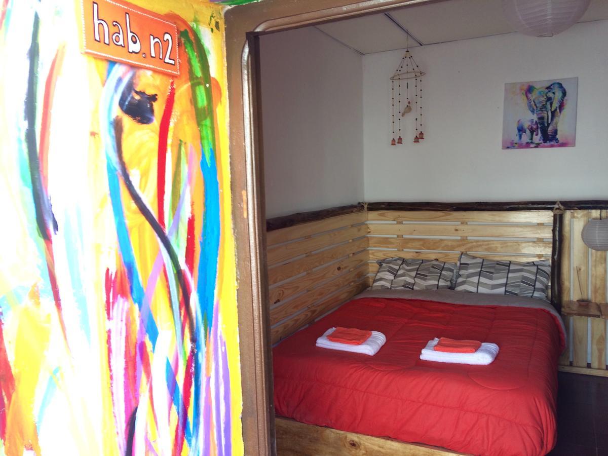 La Puerta Verde Hostel & Bar Humahuaca Exterior photo